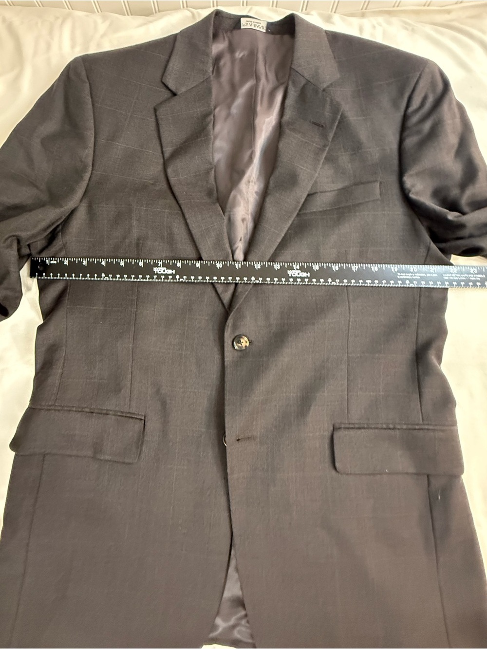 Jos. A. Bank Men's Dark Charcoal Windowpane Two-Button Sport Coat - Picture 2 of 15
